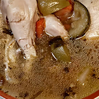 Caldo de Pollo